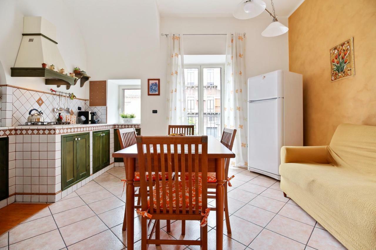 Central Balcony Apartment 카타니아 외부 사진